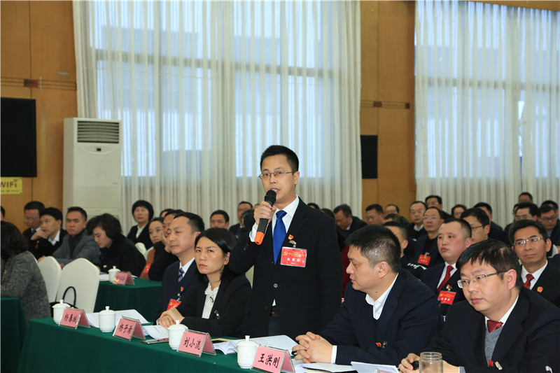 �м�ίίԱ�����������ĵ���һ��������